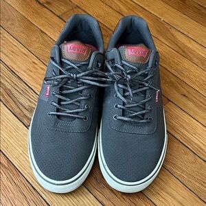 Levi Men’s size 12 Comfort sneakers